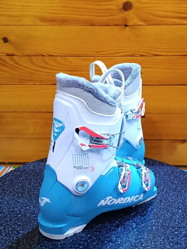 LYŽIARKY NORDICA SPEED MACHINE J3 BLUE 26MP